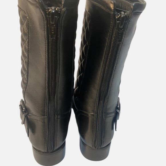 Black Leather Quilted Boots Mid Calf Minimalist Moto Style Back Zip 7.5 EUC - Picture 4 of 11